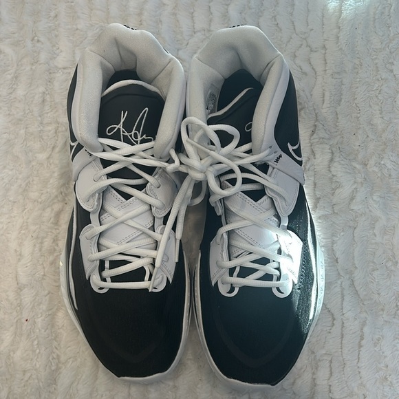 Nike 2022 Kyrie Infinity TB 'Black White' Sneakers men’s size 11.5 new W/o box - Picture 4 of 10